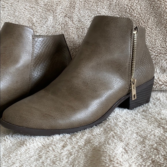 Call It Spring Boots - Picture 2 of 6